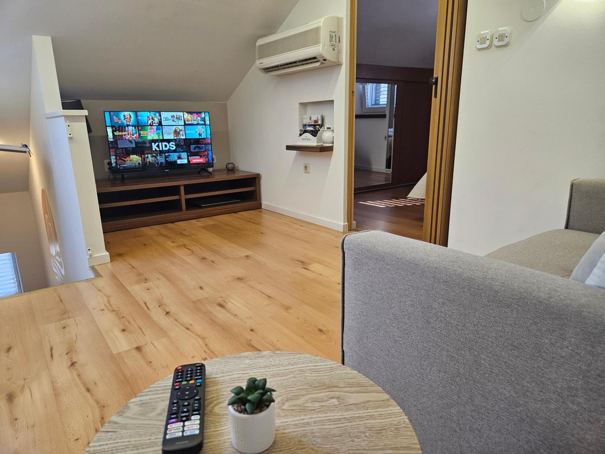 Lovely Attic Apartman-Melani Zadar Ngoại thất bức ảnh